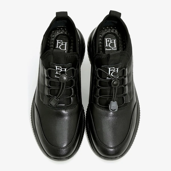 נעלי סניקרס