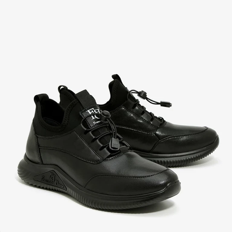 נעלי סניקרס