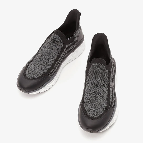 נעלי ספורט סניקרס לגברים