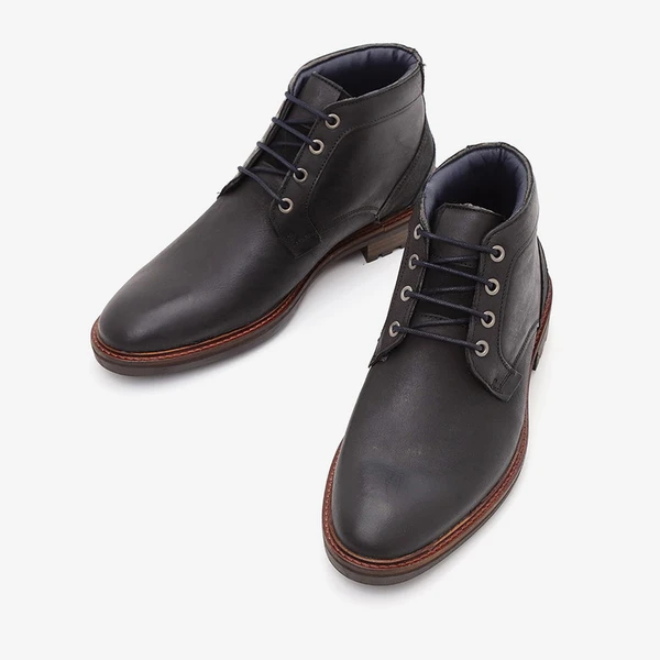 מגפיים לגברים